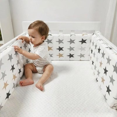 Tour de lit bébé 